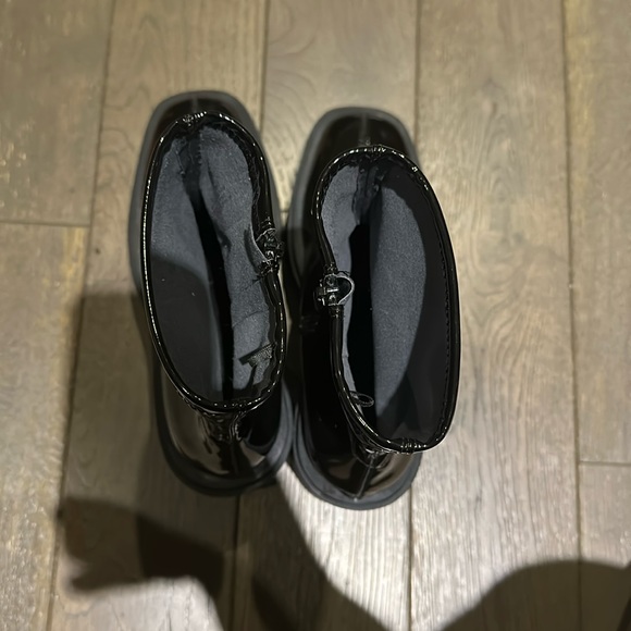 NWOT H&M Patent Leather heeled Boots - Picture 3 of 11